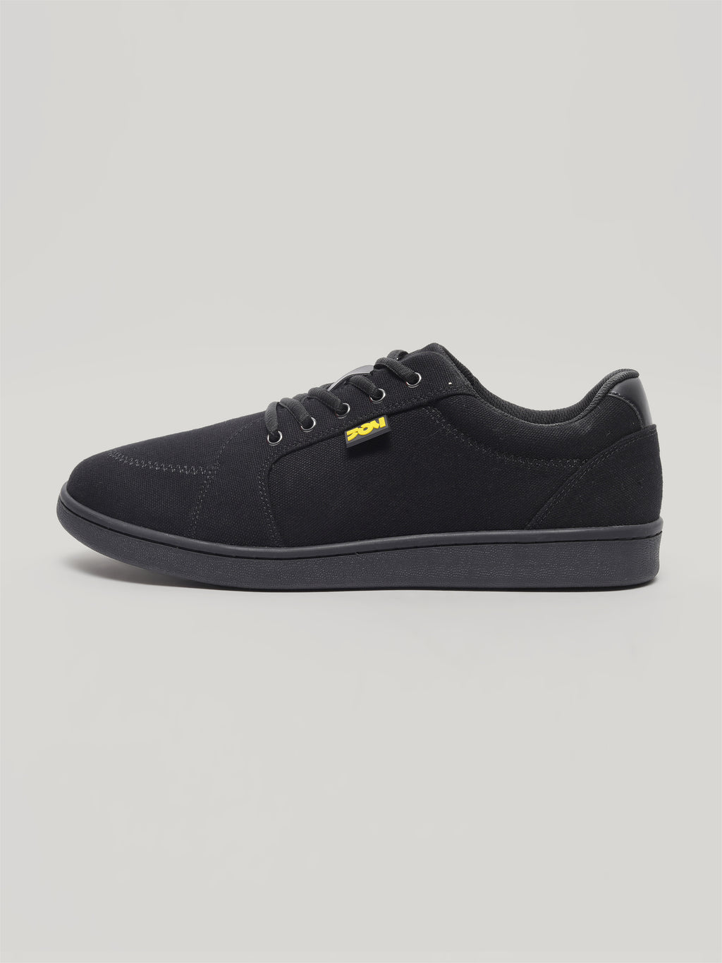 JM078 - Men's Canvas Shoes Black