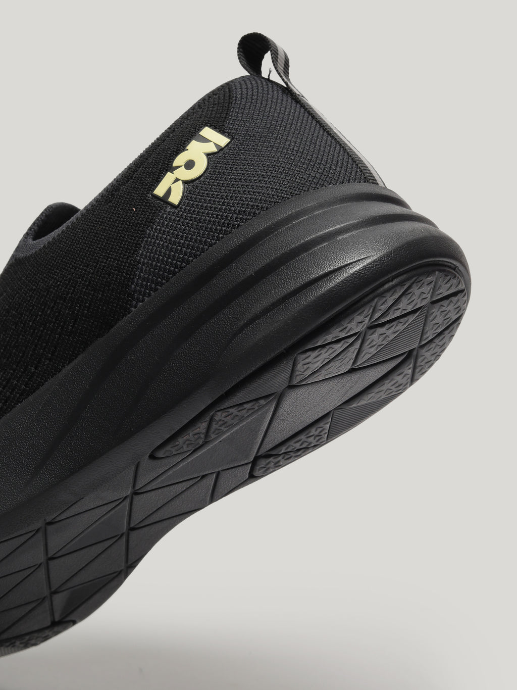JM104 - Men's Slip On Shoes Black