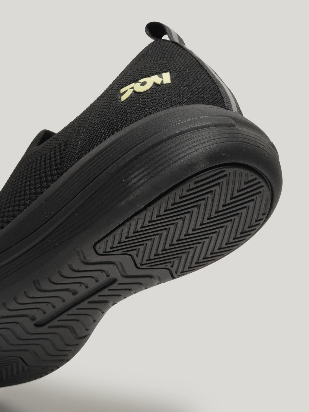 JM109 - Men's Slip On Shoes Black
