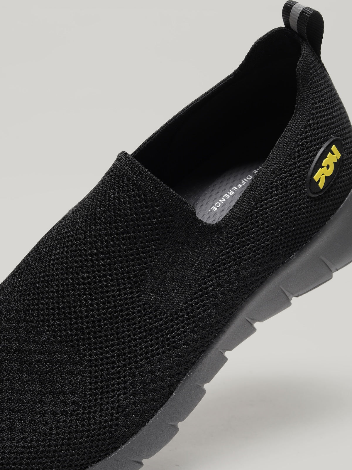 JM045 - Men's Slip On Shoes Black
