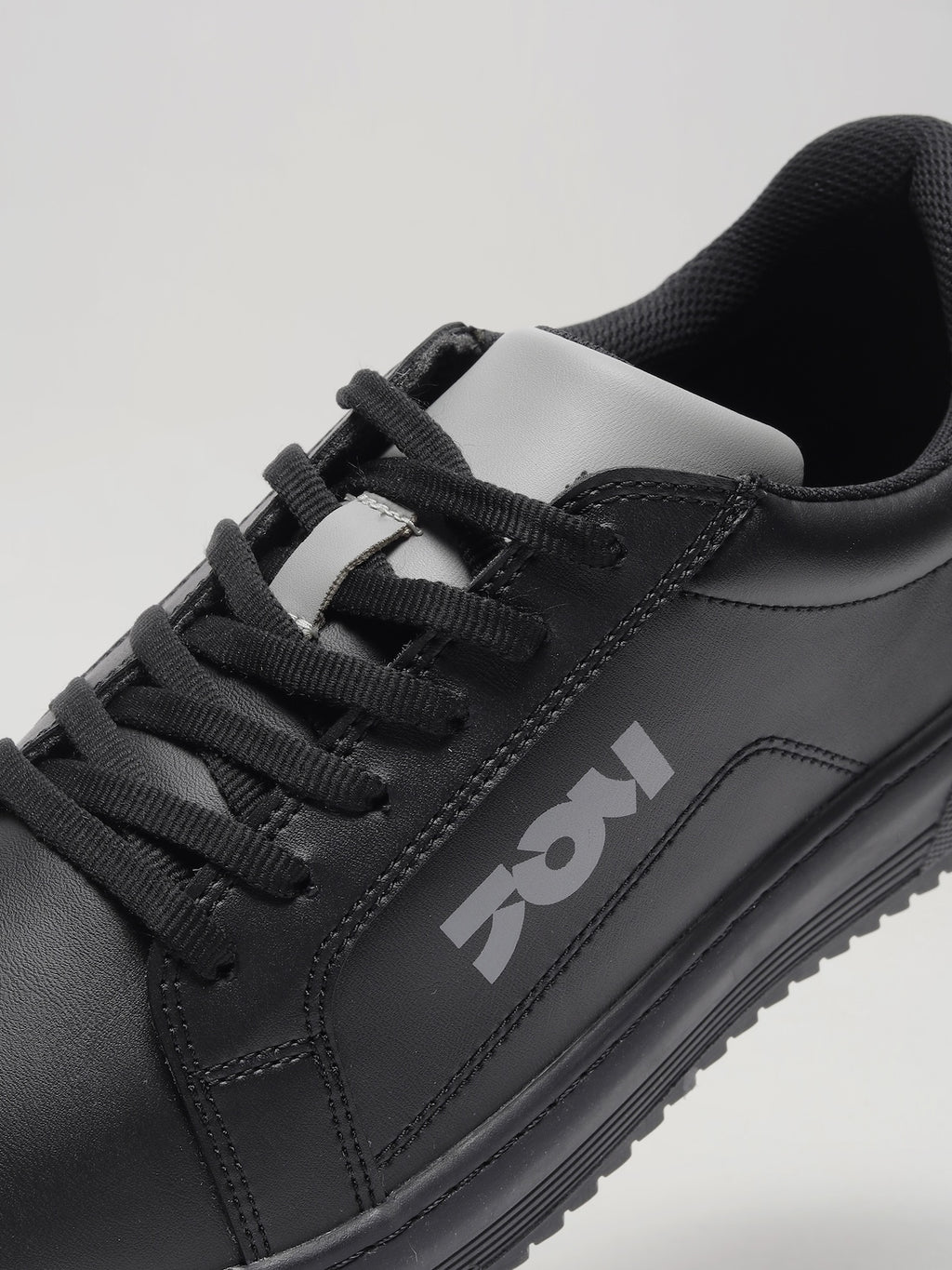 JM072 - Men's Lace up Shoes Black