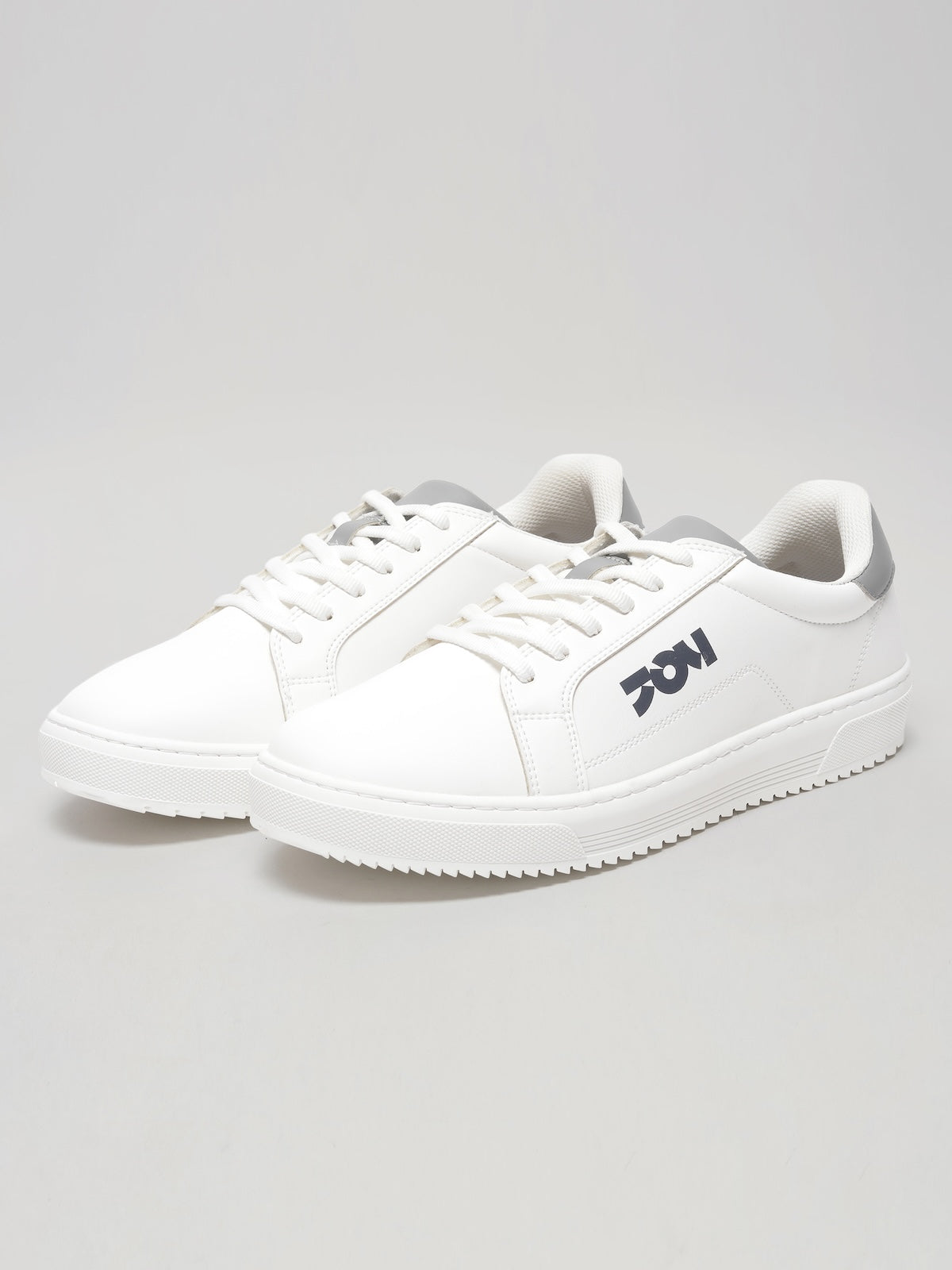 JM072 - Men's Lace up Shoes White