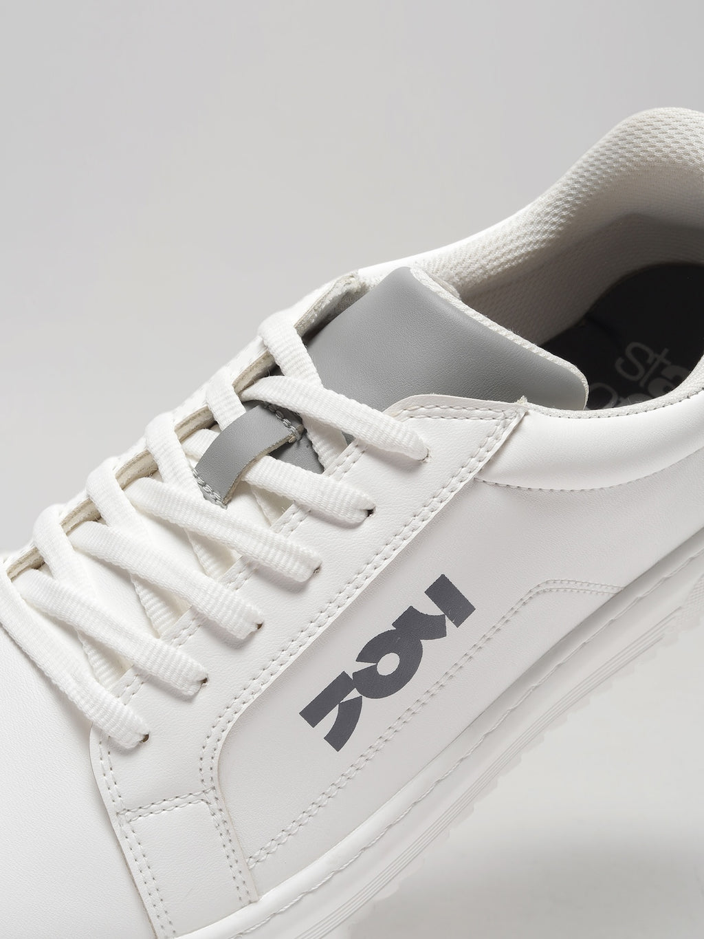 JM072 - Men's Lace up Shoes White