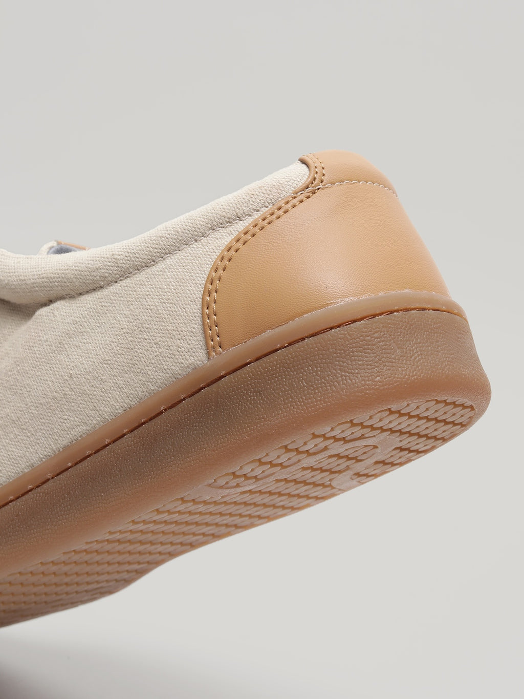 JM076 - Men's Canvas Shoes Beige