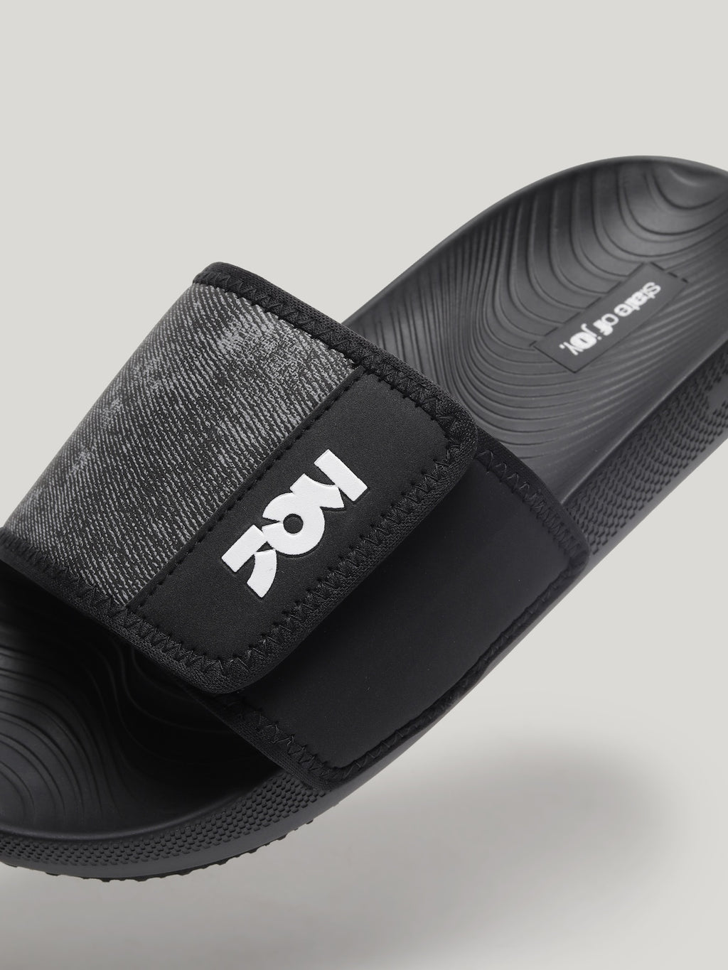 JMS032 - Men's Slides Black