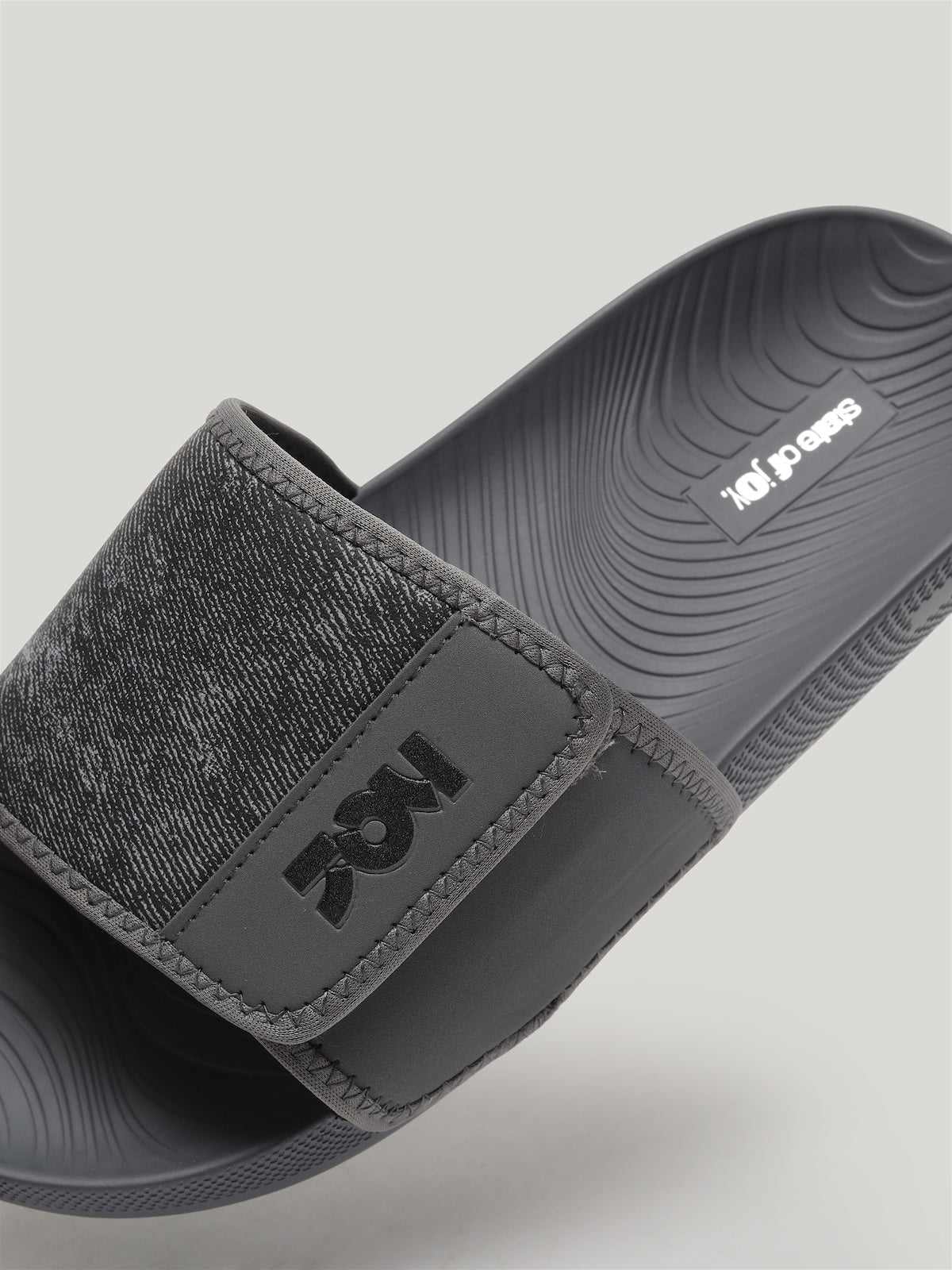 JMS032 - Men's Slides Grey