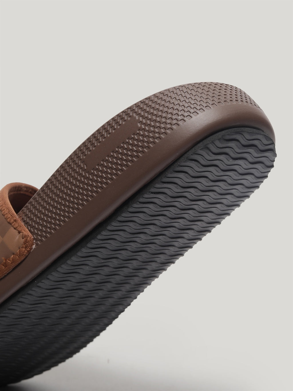 JMS033 - Men's Slides Coffee
