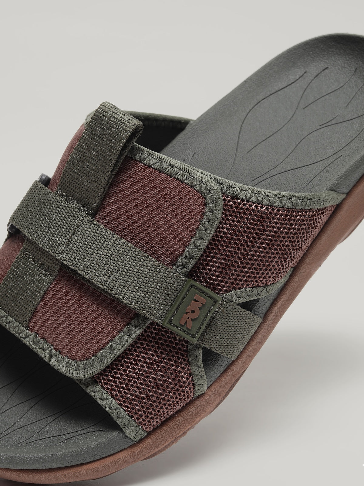 JMS036 - Men's Slides Coffee