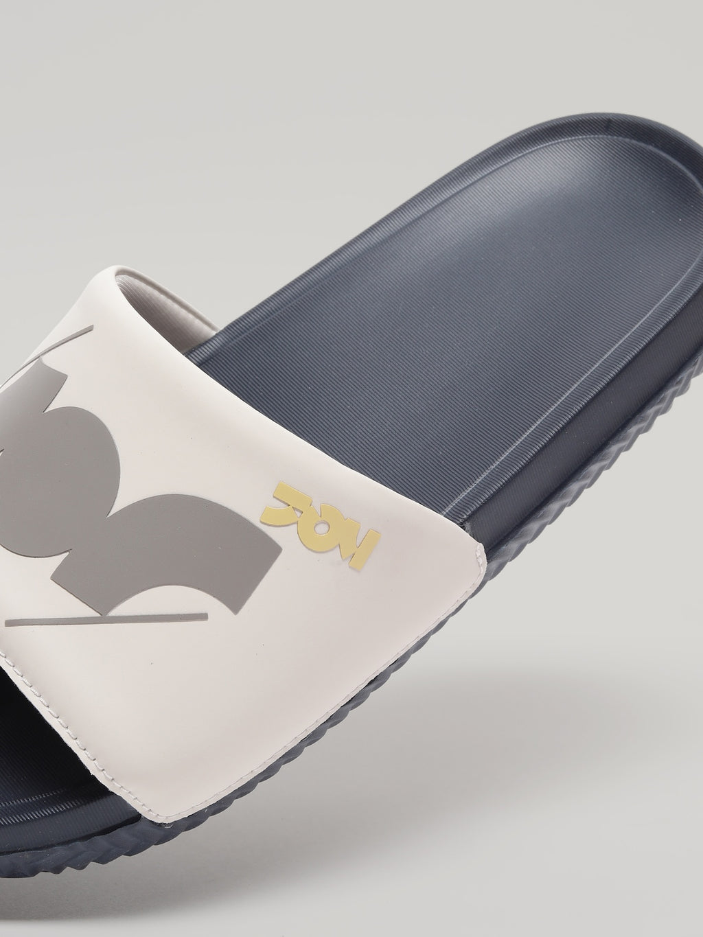 JMS045 - Men's Slides Cream