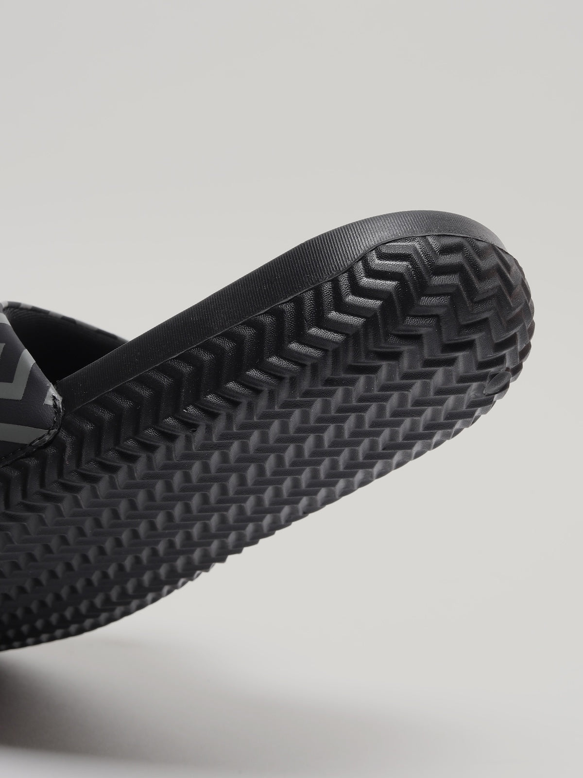 JMS046 - Men's Slides Black