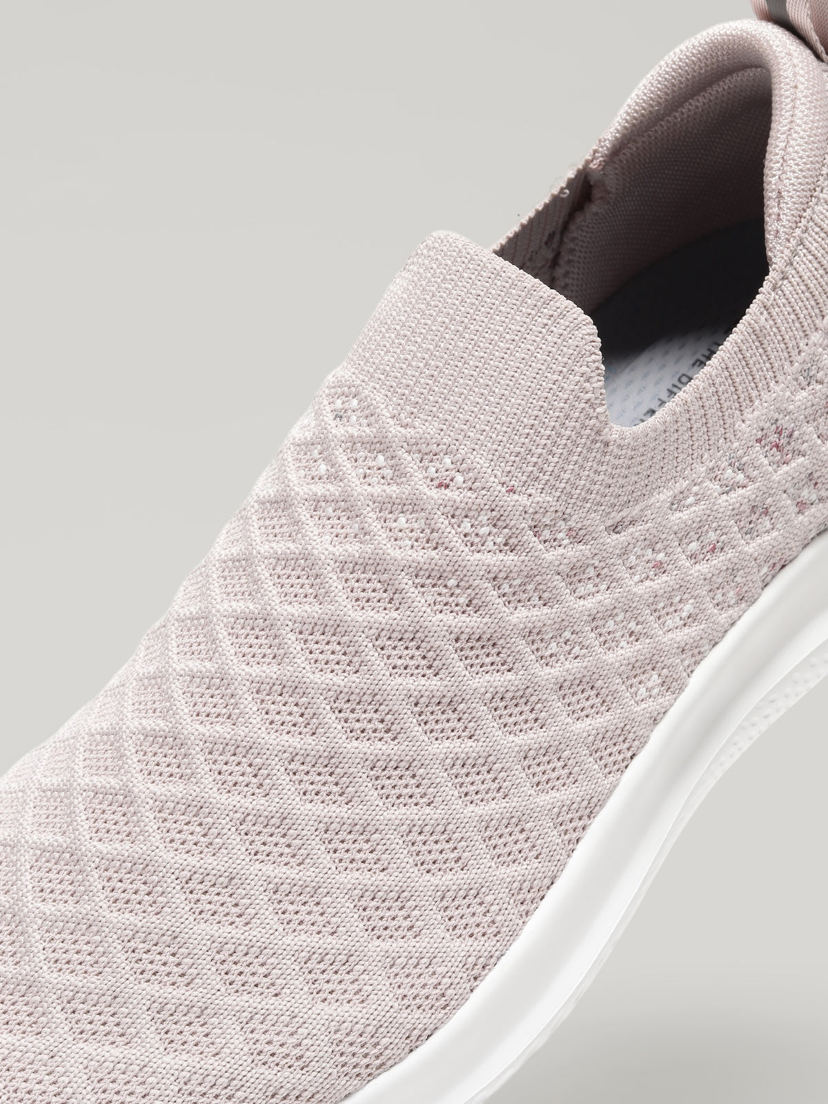 JW046 - Women's Slip On Shoes Pink