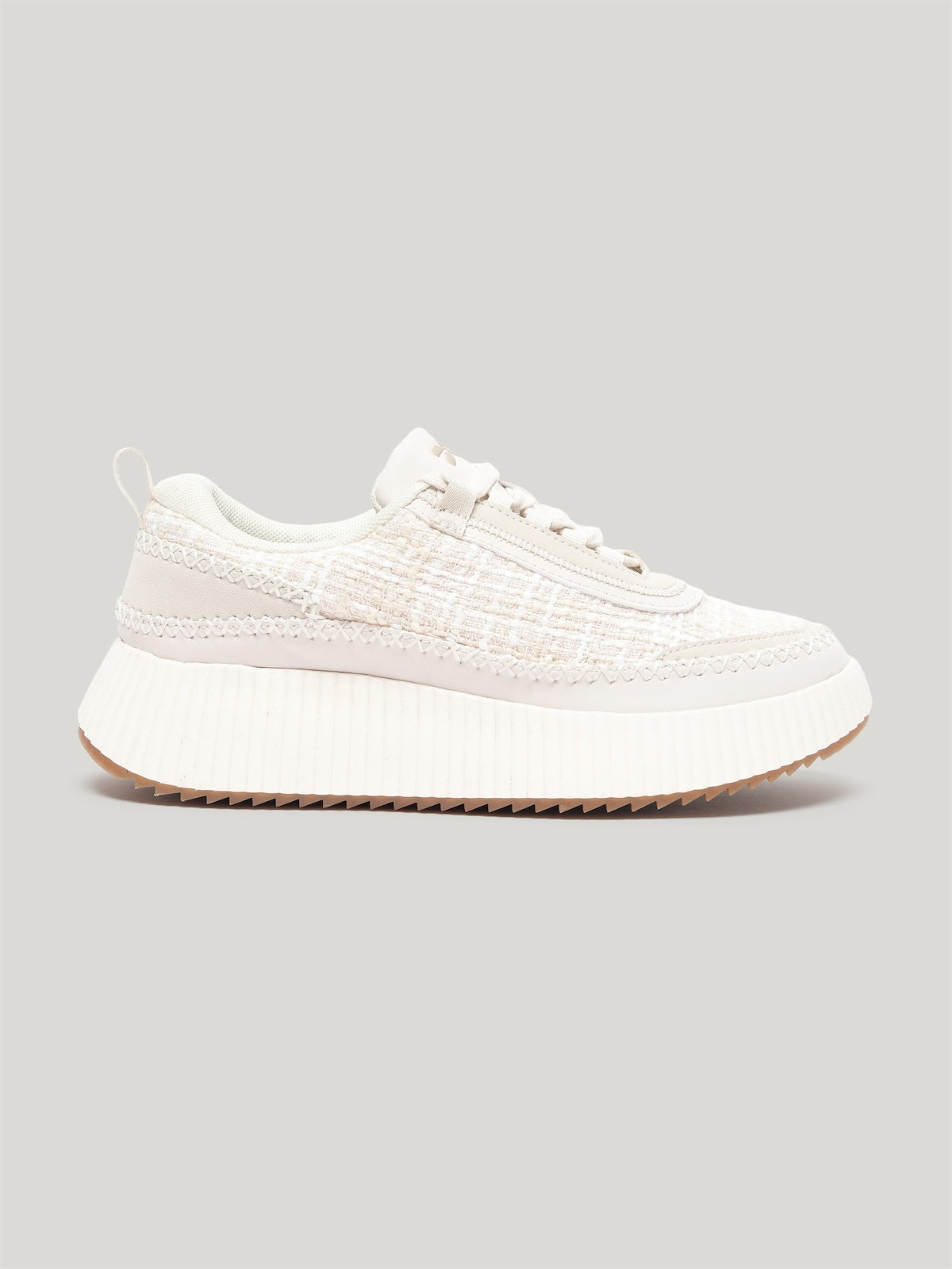 JW056 - Women's Lace Up Shoes Cream