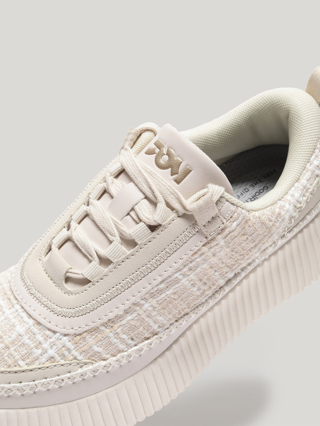 JW056 - Women's Lace Up Shoes Cream