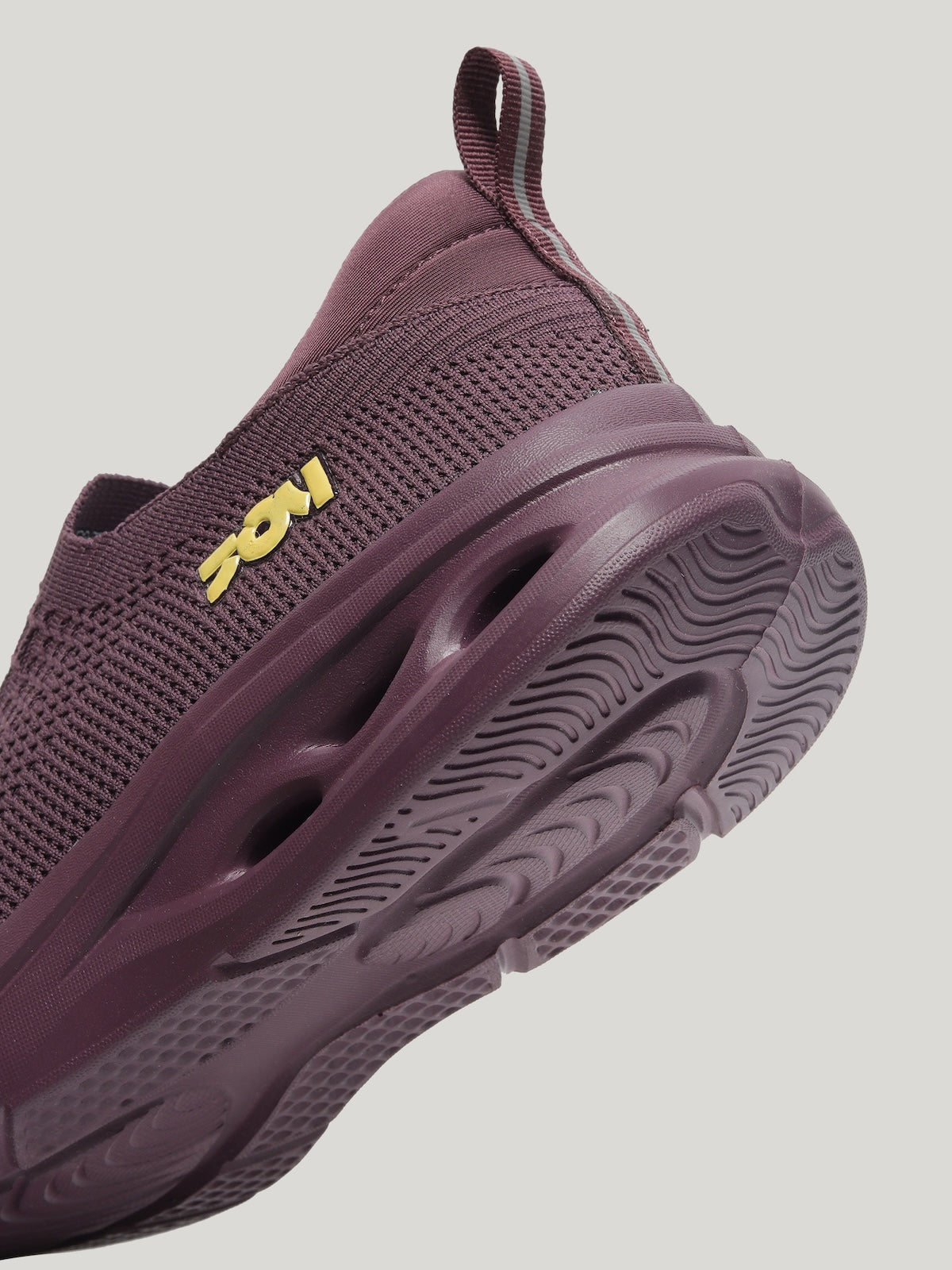 JW057 - Women's Slip On Shoes Burgundy
