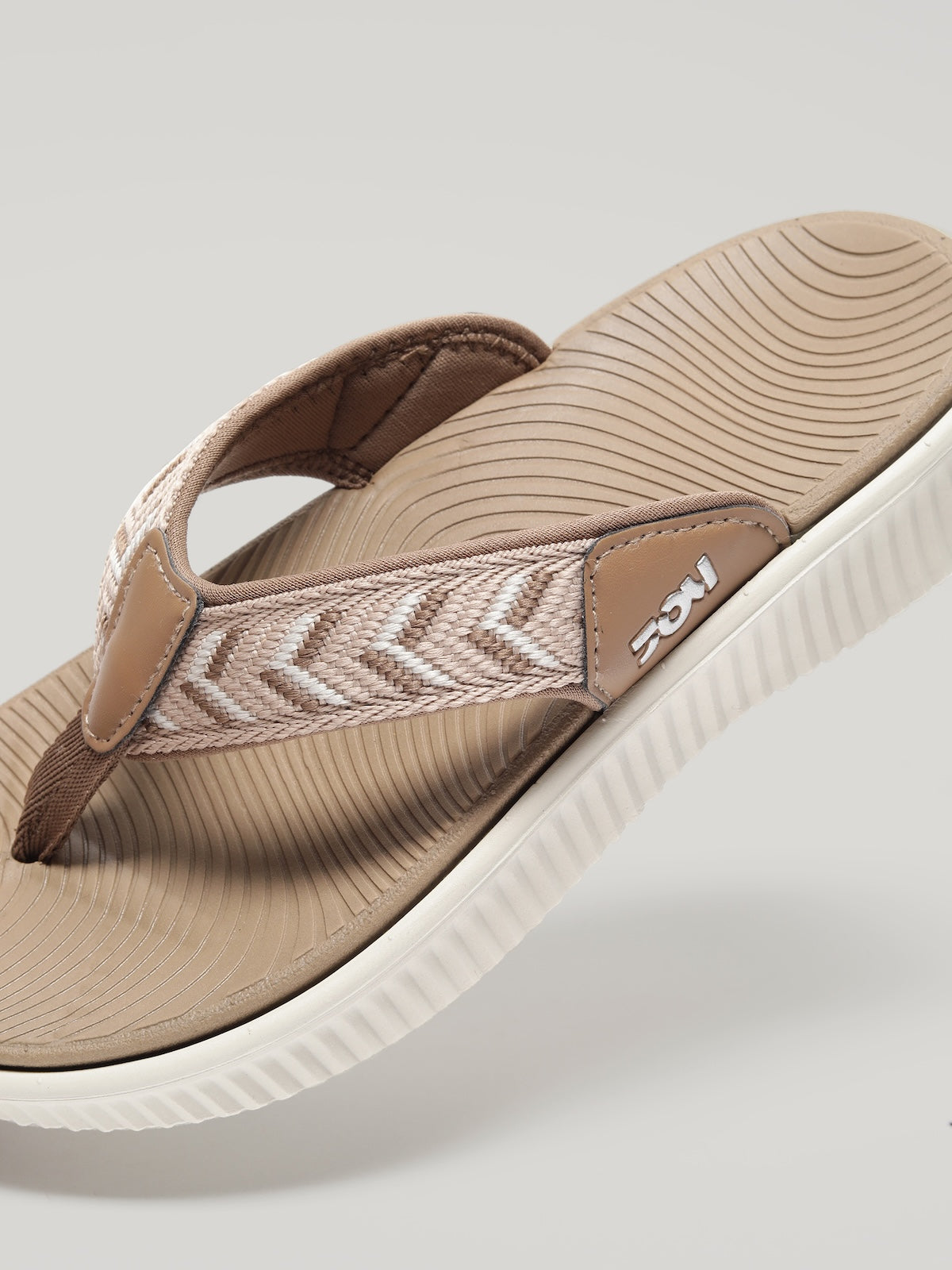 JWS012 - Women's Flip Flops Tan